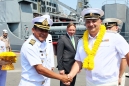 นาวาเอก สมพงษ์ ภูเวียง รองผู้อำนวยการ การท่าเรือสัตหีบ ฐานทัพเรือสัตหีบ เป็นผู้แทน ฐานทัพเรือสัตหีบ ทำพิธีส่งหมู่เรือของกองทัพเรือสหพันธรัฐรัสเซีย เดินทางออกจากประเทศไทย