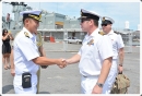 นาวาเอก ณัฐวุฒิ  งามวงศ์วาน หัวหน้าท่าเรือจุกเสม็ด การท่าเรือสัตหีบ ฐานทัพเรือสัตหีบ เป็นผู้แทน ฐานทัพเรือสัตหีบ ให้การต้อนรับ นาวาเอก Lvan Lngham ผู้บังคับการเรือ HMAS PERTH