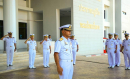 ผู้บัญชาการฐานทัพเรือสัตหีบให้โอวาท และมอบเสื้อให้กับข้าราชการ ทหารกองประจำการ และลูกจ้าง เพื่อเป็นของขวัญปีใหม่ 2567